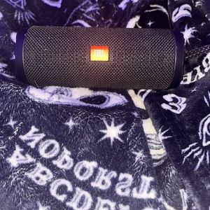Jbl speaker